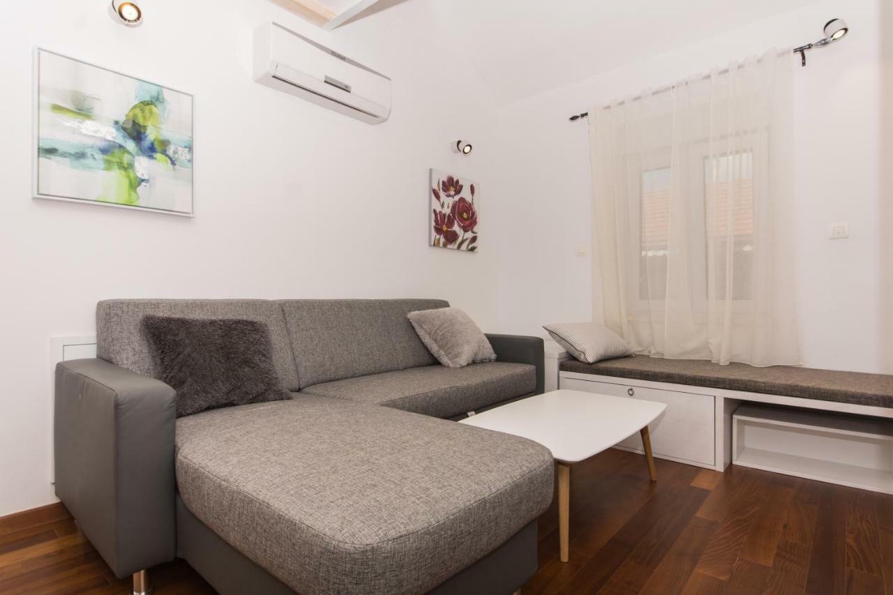 Villa Hurem Trogir Exterior photo