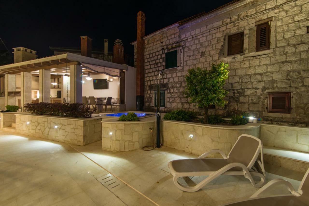 Villa Hurem Trogir Exterior photo