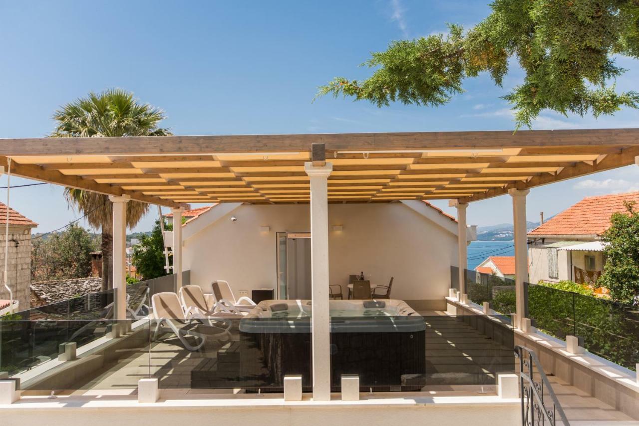 Villa Hurem Trogir Exterior photo